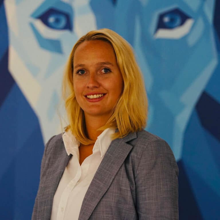 Ahorrar para la vejez con cashback: Sophie Röhlk de Bayerische en una entrevista con Mehrwerk